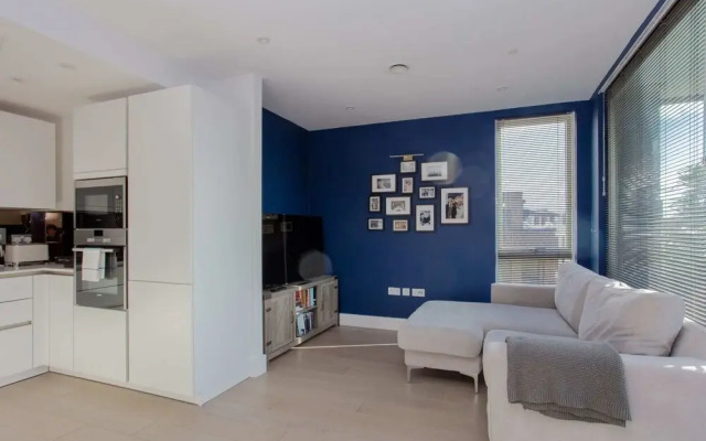 Contemporary 1 Bedroom Apartment in South London