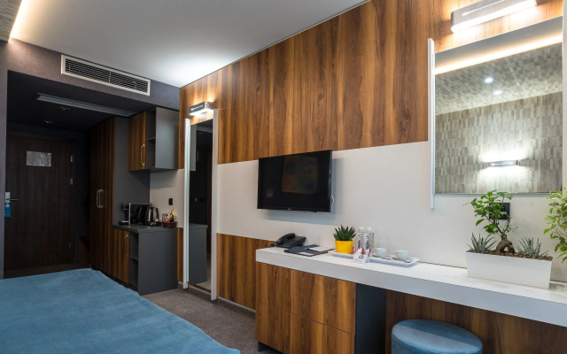 103 Degrees Hotel & SPA