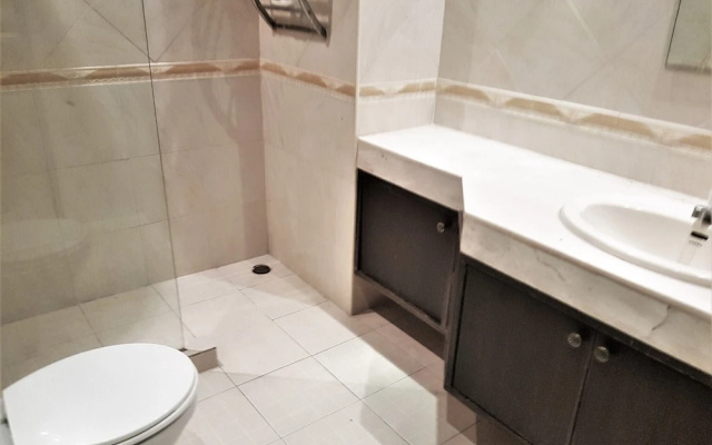 Large Studio Baan Suan Lalana