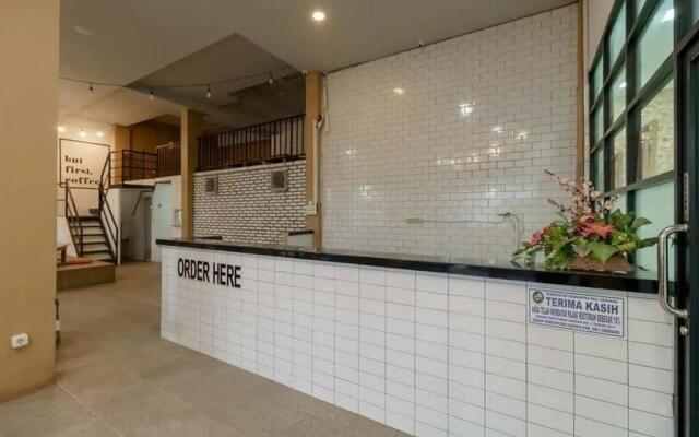 RedDoorz Plus @ Cemara Asri Medan