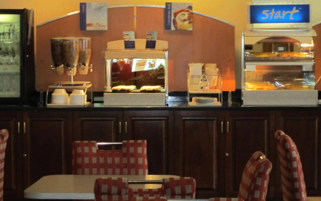 Holiday Inn Express Boston by IHG