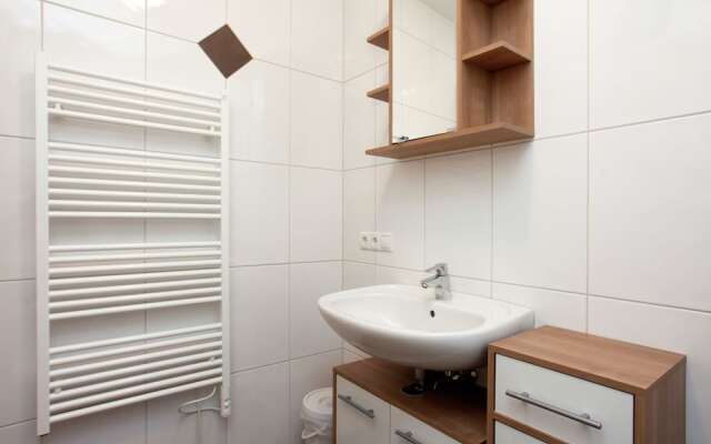 Gorgeous Apartment in Uderns With Parking