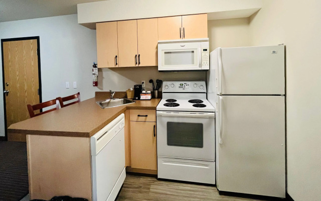 Super 8 by Wyndham Grande Prairie