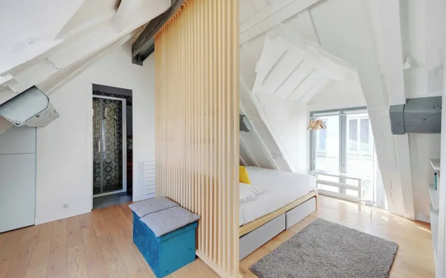 Bright 4P Studio in the Heart of Paris: Marais/rivoli