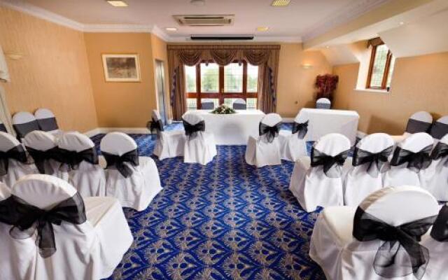 The Pear Tree Inn & Country Hotel