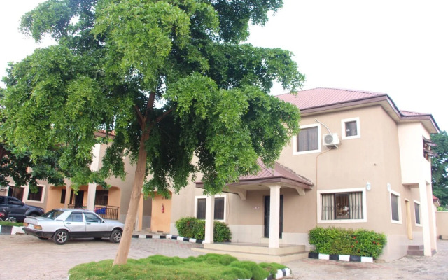 Lily Grand Hotel Lokoja