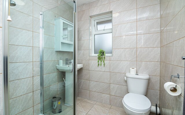 Luxurious 2 bed House - Free Parking
