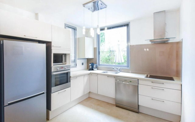 Stunning 4BR in Neve Tsedek by HolyGuest