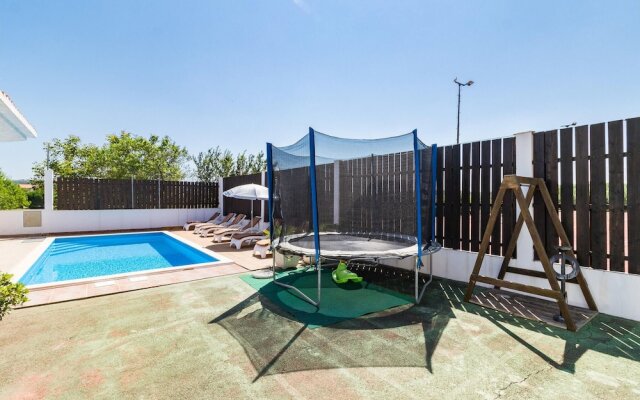 Nice Home in Pomer With Wifi and 3 Bedrooms