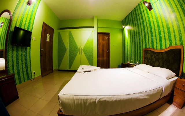 Hotel Tropical Daisy