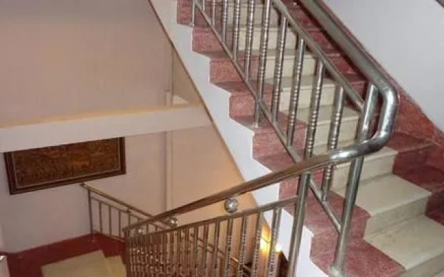 Mama'S Villa