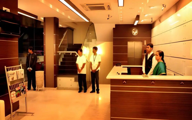 OYO Premium Mysore Bannimantap