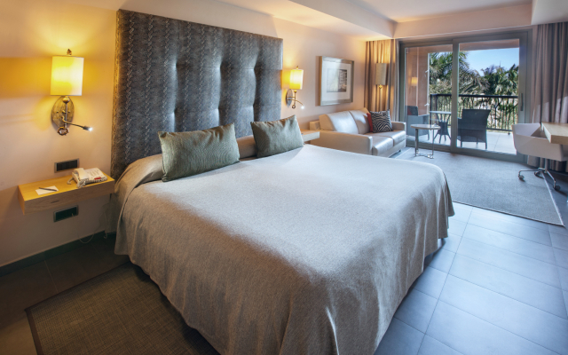 Lopesan Baobab Resort