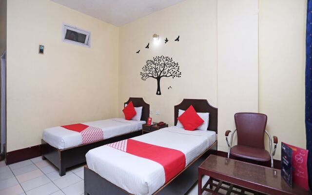 OYO 2997 Hotel Blue Moon