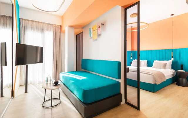COLORS Hotel Athens