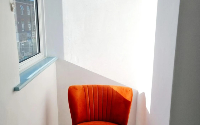 Visit Seaford Apartment - 4 Bedroom - Sleeps 9