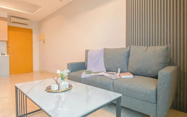 Fully Furnished And Elegant 2Br At Apartment Capitol Suites