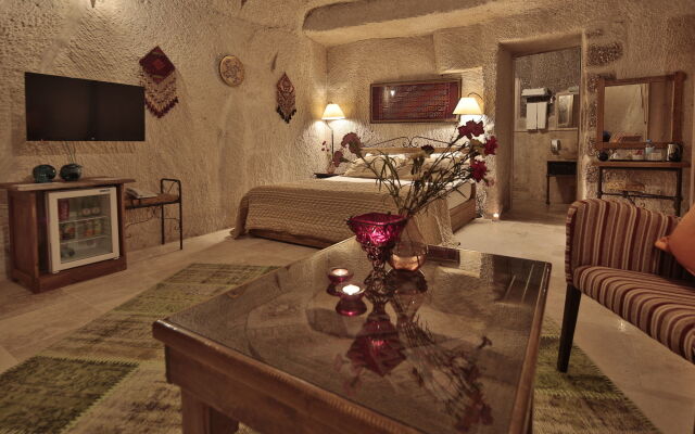 Grand Cave Suites