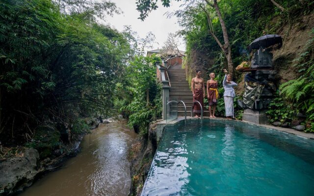 SereS Springs Resort & Spa Singakerta
