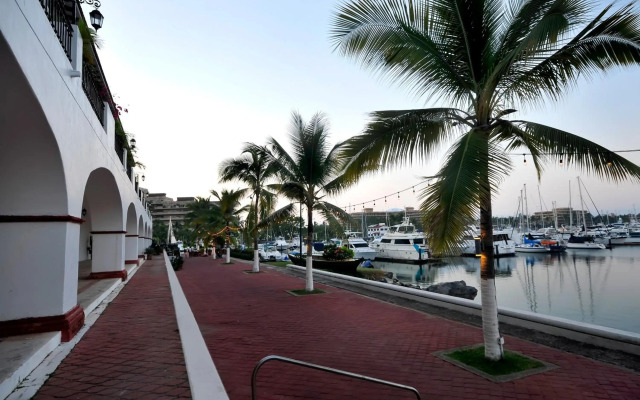 Marina Banderas Suites
