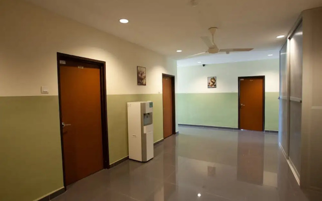 OYO 89487 Space Hotel