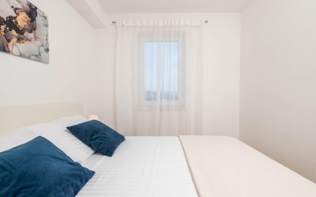 Beautiful Apartment in Cres With Wifi and 1 Bedrooms