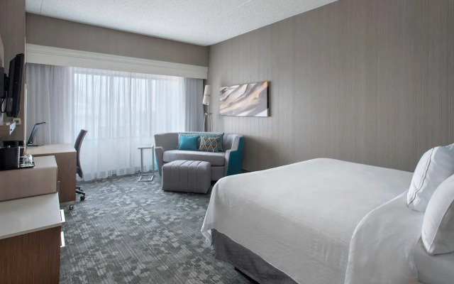 Courtyard by Marriott Newark Elizabeth