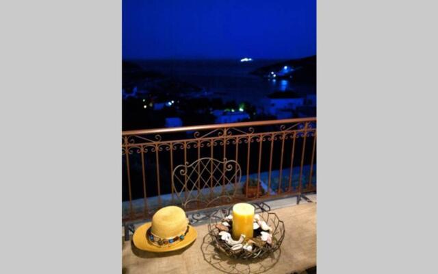 Nikis Seaside House