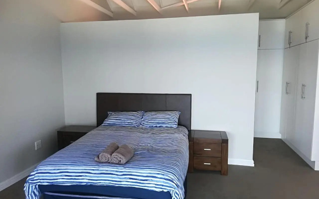 Seaside Retreat- Main House