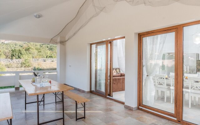 Villa More With Pool and Garden