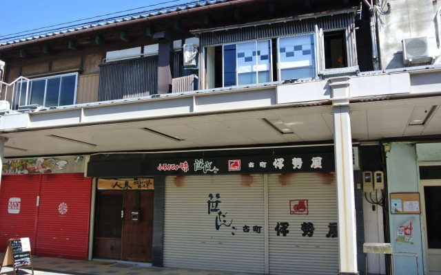 hotelImage