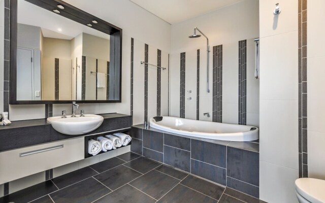 Hearn's Beachside Villa 1