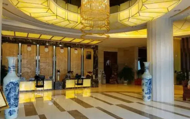 Ziyun Dongzimen Hotel