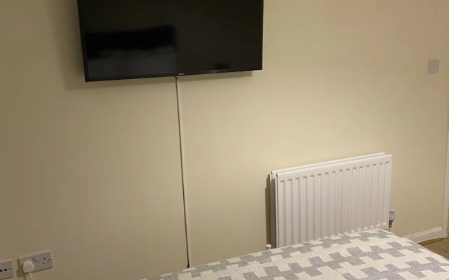 Impeccable 2-bed Apartment in London