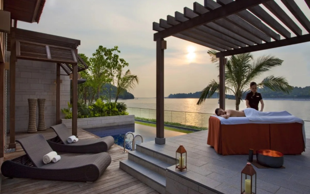 Resorts World Sentosa - Equarius Villas