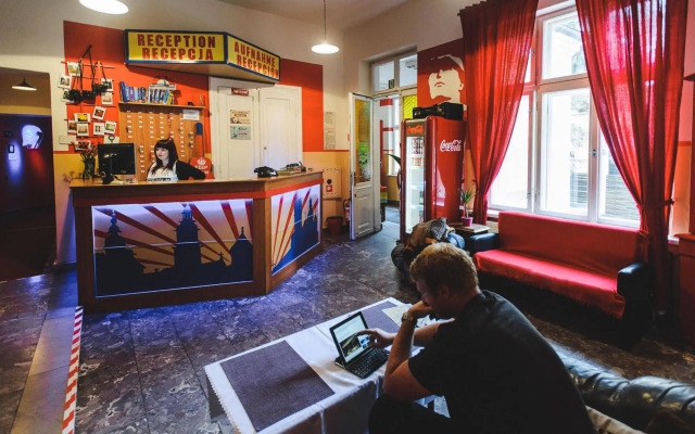 Good Bye Lenin Pub & Garden - Hostel