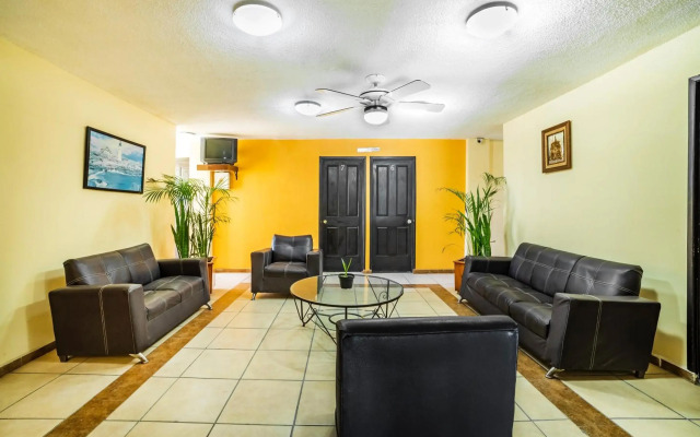OYO Hotel Bugambilia San Luis Potosi