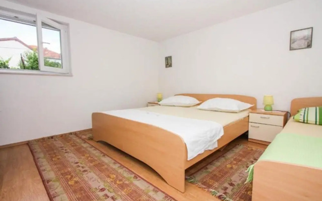 Žana - Close to Beach - A2 Mali