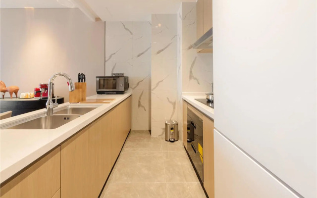 Cresasia Residence