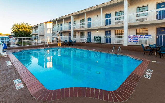 Travelodge London Raynes Park