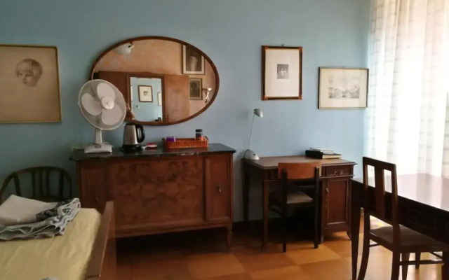big room in Milano center