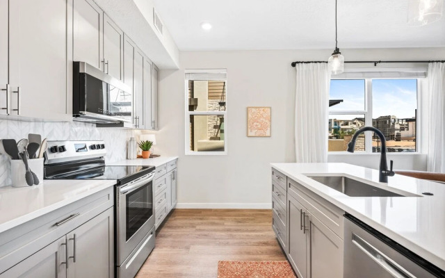 Paradise Cove 2 Bedroom Condo