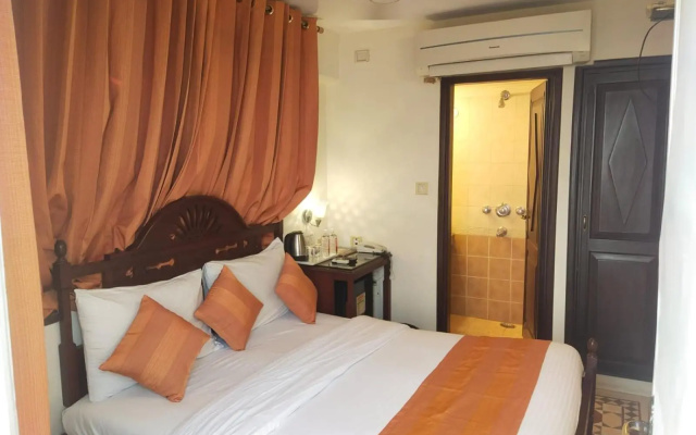 Palace on Ganges – Guest Rooms – Varanasi
