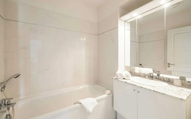 Charming 1 Bedroom Flat With Balcony/pool - Cannes