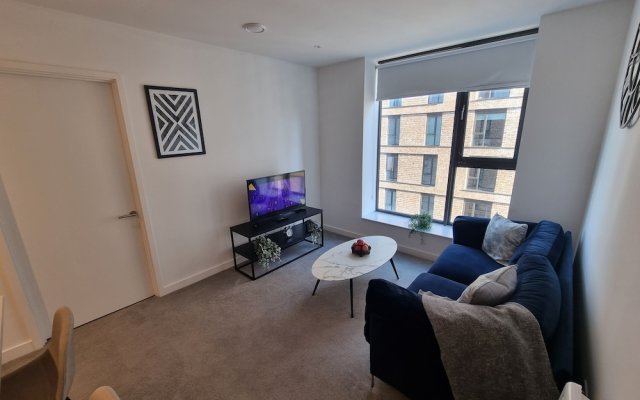 Trafford Suite Modern 1 bed With Cinema Room