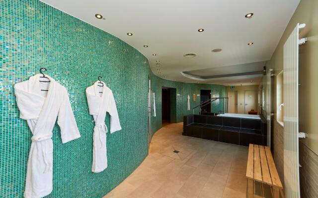 Holiday Inn Berlin Airport - Conference Centre by IHG