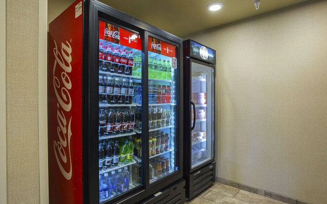 Cobblestone Inn & Suites - Lakin