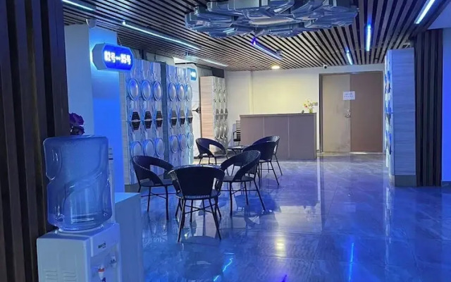 Jianpuke Space Capsule Backpacker Hostel