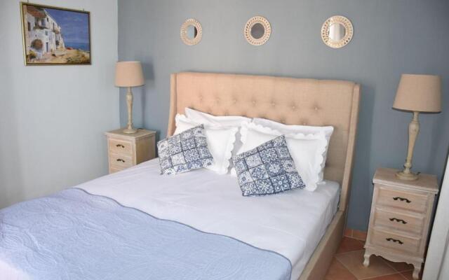 Aphrodite , Charming apt with stunning view!