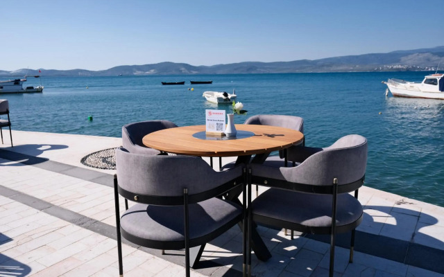 Roseira Mar-Inn Luxury